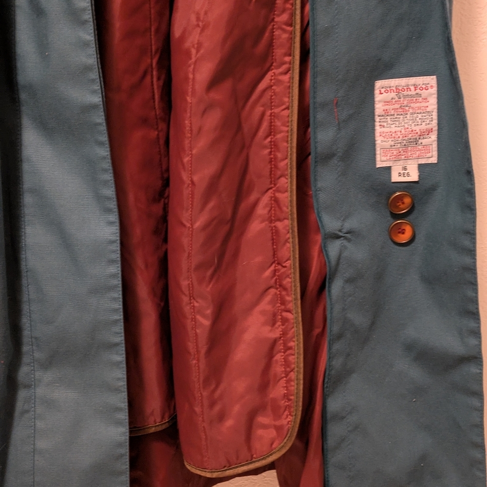 London Fog Vintage Trench Coat size 16 Reg. - Picture 8 of 9
